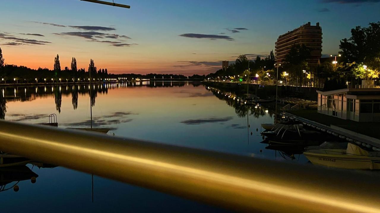 Le Vichy Centre, Spacieux Et Cosy T2 Avec Vue, Au Calme Exteriér fotografie